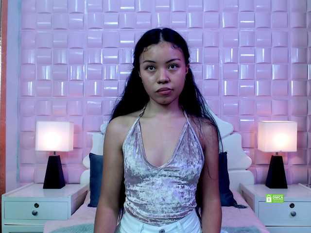 Capturas de tela de transmissão sophieKeen