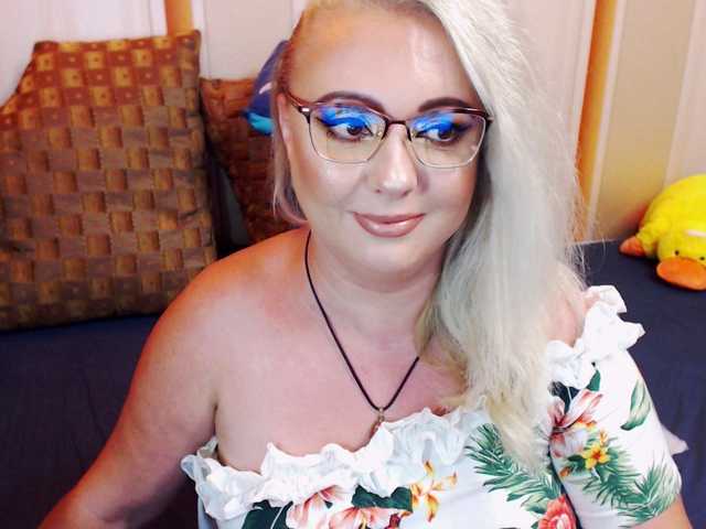 Capturas de tela de transmissão SquirtinLeona