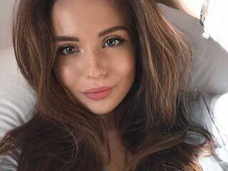 Chat de vídeo erótico Stesnyashka0