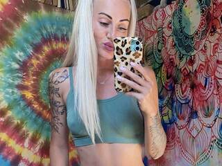 Chat de vídeo erótico StreKozaa