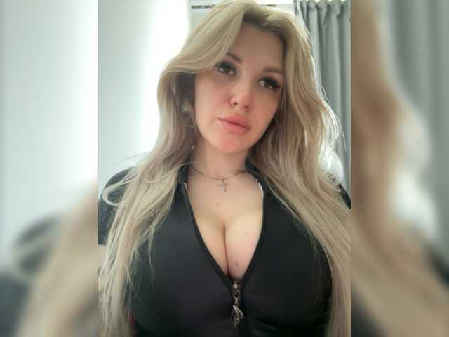 Capturas de tela de transmissão CyberWhore111
