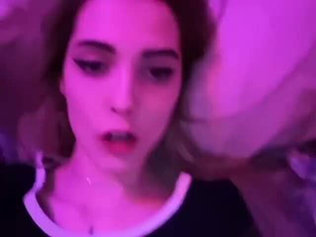 Capturas de tela de transmissão sy4kagirl