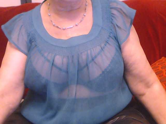 Capturas de tela de transmissão SugarBoobs