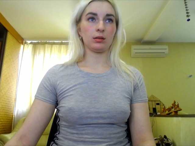 Fotos SweetGia like 11 / ass 50 / chest 80 / feet 20 / control toys 199 10 min/more pvt c2c 25/33 ultra 33 sec/blowjob 60/snap355/ AHEGAO FACE 13/ naked 350/oil bobs 111/