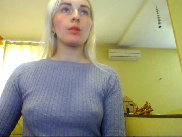 Fotos SweetGia like 11 / ass 50 / chest 80 / feet 20 / control toys 199 10 min/more pvt c2c 25/33 ultra 33 sec/blowjob 60/snap355/ AHEGAO FACE 13/ naked 350/oil bobs 111/ice in panties: 110