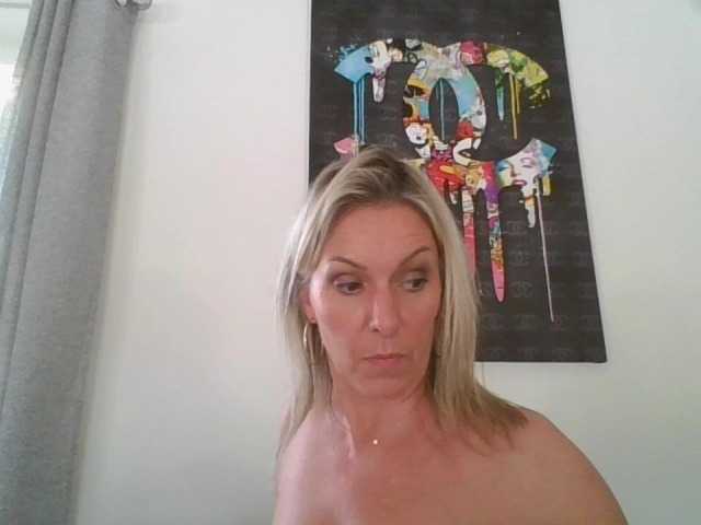 Capturas de tela de transmissão sweetladyhot820