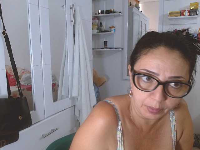 Fotos sweetthelmax HAPPY YEAR dear members today is our last day of broadcast I hope it is not the last wish that there will be many more I appreciate your partnership during these 365 days # show cum # show squirts # boobs 65 # ass # 35 # blow job 45 "" "