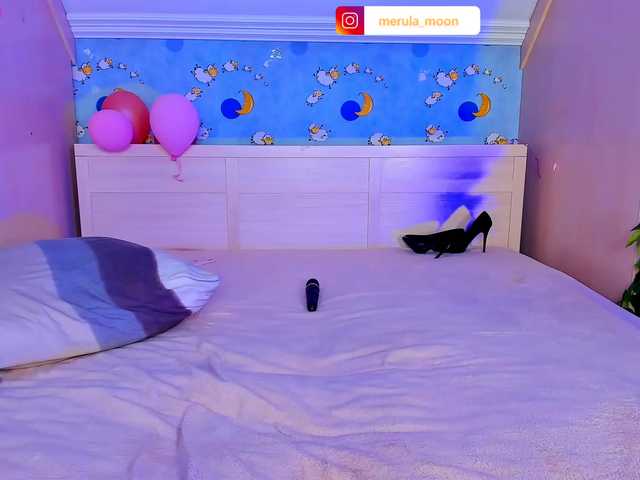 Capturas de tela de transmissão Merula_Moon
