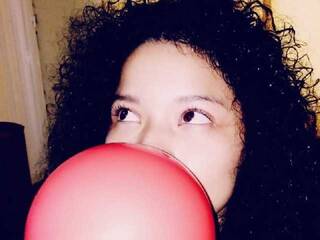 Chat de vídeo erótico Tamara24p