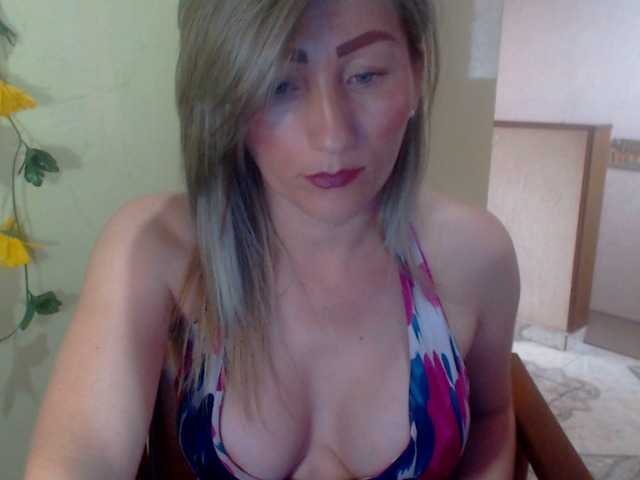 Capturas de tela de transmissão TAMEKASEX