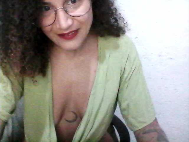 Capturas de tela de transmissão Tamiie