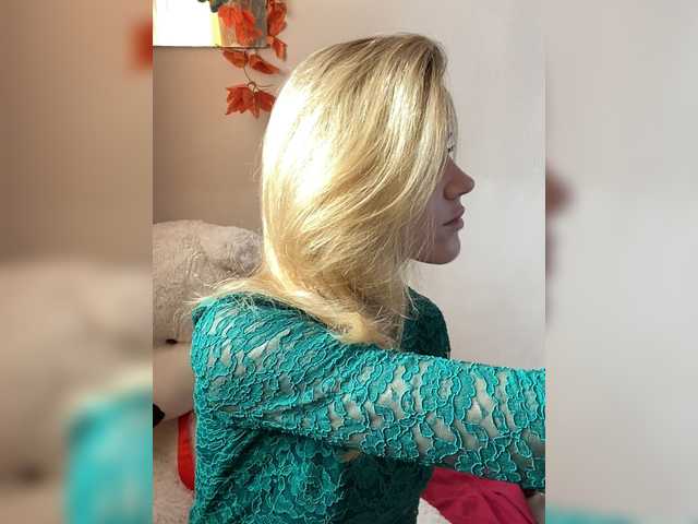 Capturas de tela de transmissão KristiIvanna