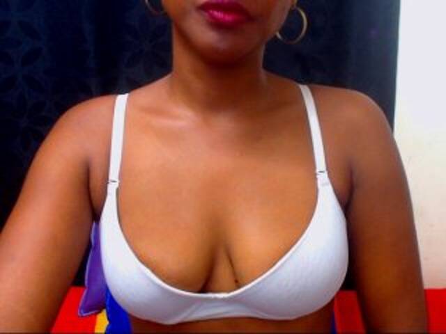 Capturas de tela de transmissão taty2hott