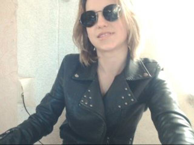 Capturas de tela de transmissão PlayGirlKiss