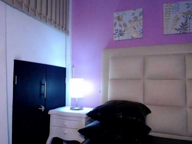 Capturas de tela de transmissão TessaBaker