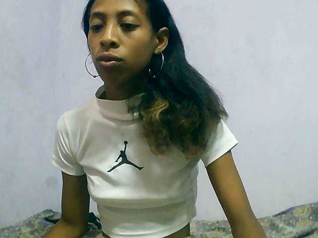 Capturas de tela de transmissão TessaXHoney
