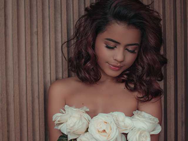 Foto do perfil Thalia-11