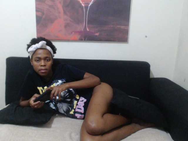 Capturas de tela de transmissão ThickAss1999