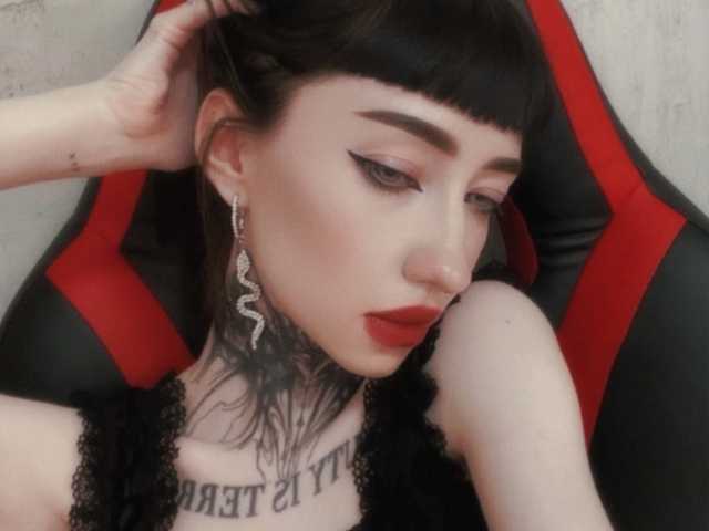Foto do perfil ThinWhiteDuchess