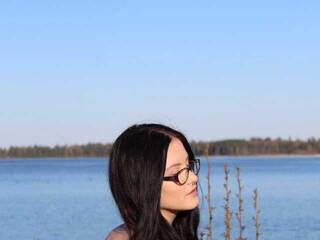 Chat de vídeo erótico ThuyHornick