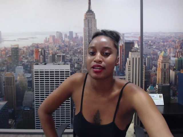 Capturas de tela de transmissão Tiffany-Mills