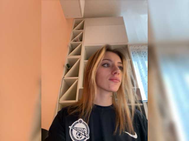 Capturas de tela de transmissão TightTokyo