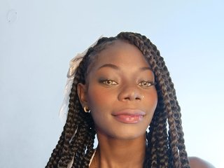 Chat de vídeo erótico tiny-sexy-ebony