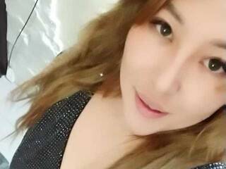 Chat de vídeo erótico Tinyboobs