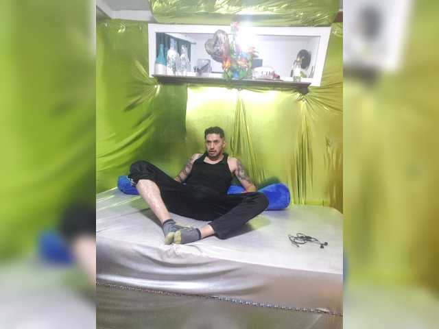 Capturas de tela de transmissão littlepornstars