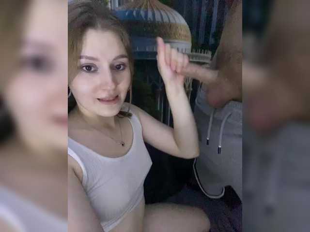 Capturas de tela de transmissão Toni-and-Tanya