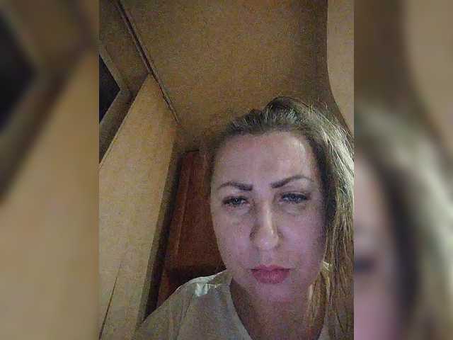 Capturas de tela de transmissão TopNewBlonda