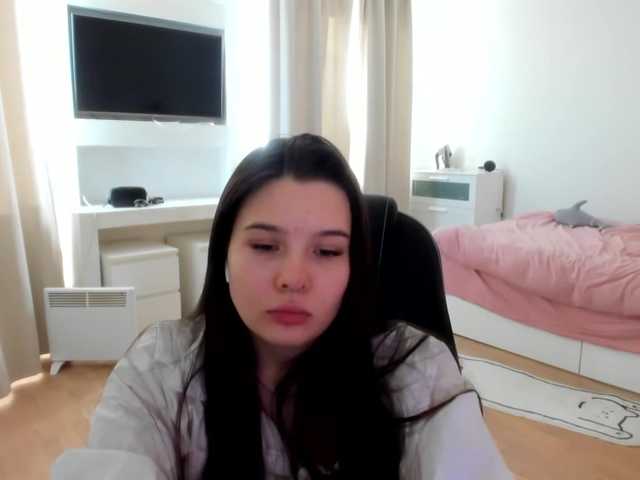 Capturas de tela de transmissão ToriLoon