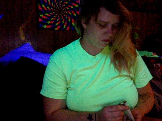 Fotos Trashley420 RATE MY TITS! 1-10. plus u gotta tip me for every rate I get