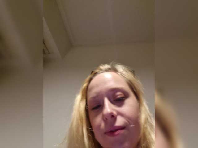 Capturas de tela de transmissão TrishaCute