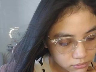 Chat de vídeo erótico Jang244