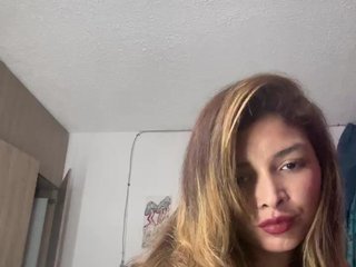 Chat de vídeo erótico HAILEY01