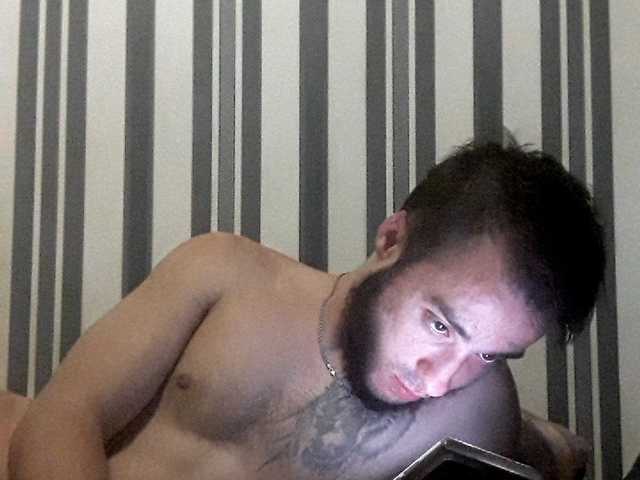 Capturas de tela de transmissão TwinsHard