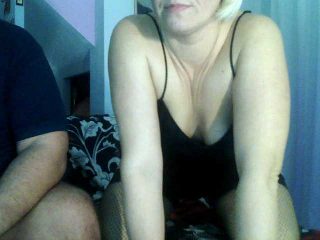 Capturas de tela de transmissão LuckyCouple3X