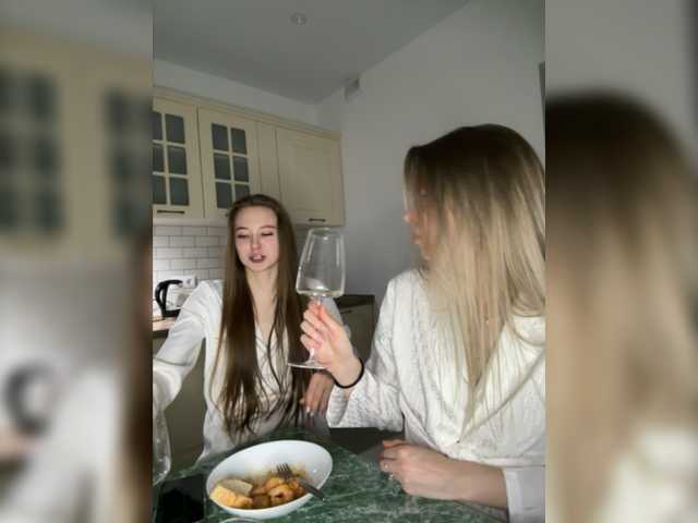 Capturas de tela de transmissão Utiputishkaa