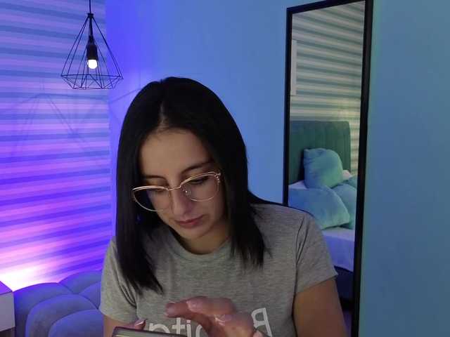 Capturas de tela de transmissão valeria-ponce-