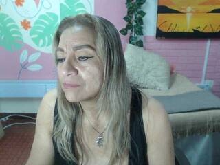 Chat de vídeo erótico valeria-sexy