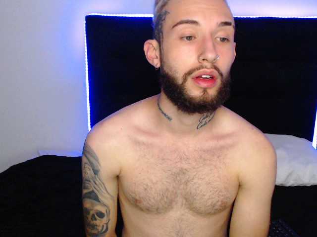Capturas de tela de transmissão VanesaYCamilo