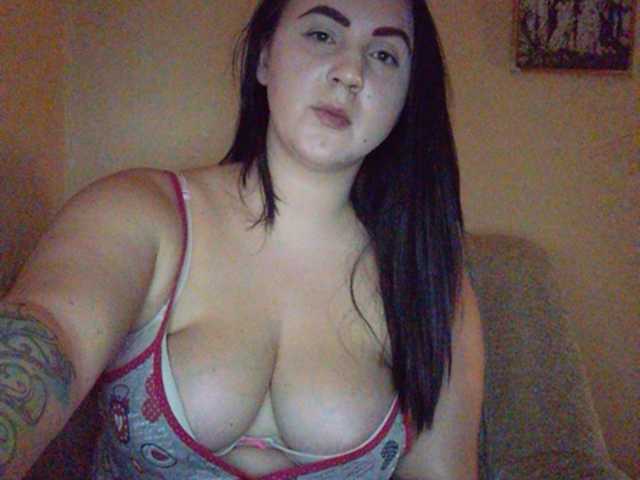 Capturas de tela de transmissão Velikya