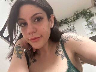 Chat de vídeo erótico Velvet-Berry99