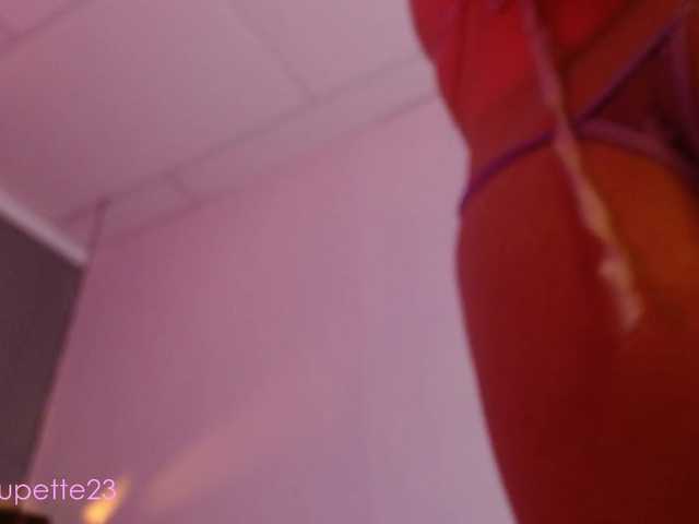 Capturas de tela de transmissão VenusGinger