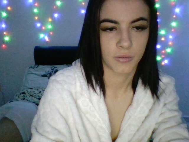 Capturas de tela de transmissão Versace1009