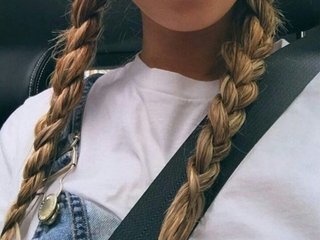 Chat de vídeo erótico Vicsi30