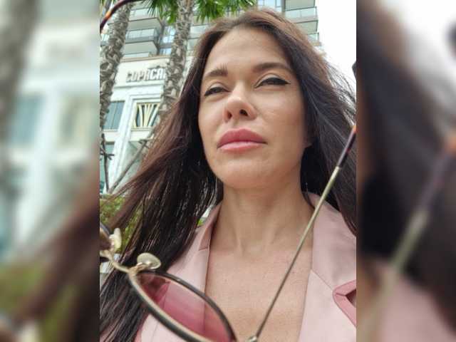 Capturas de tela de transmissão Lady_Viktoria