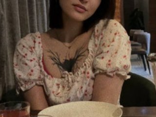 Chat de vídeo erótico VikkiHamilton