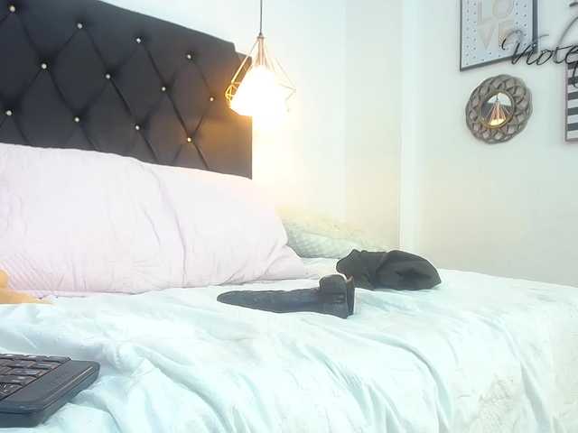 Capturas de tela de transmissão Violetaa-